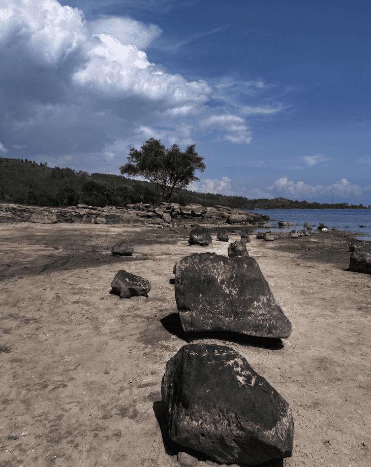 Foto Batu Pasa Pantai