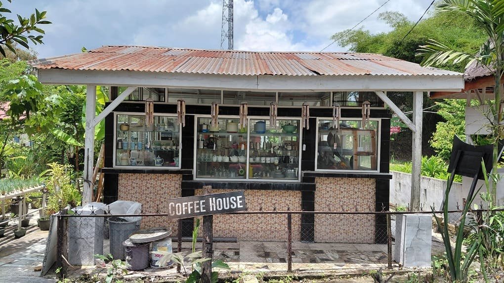 Cafe House